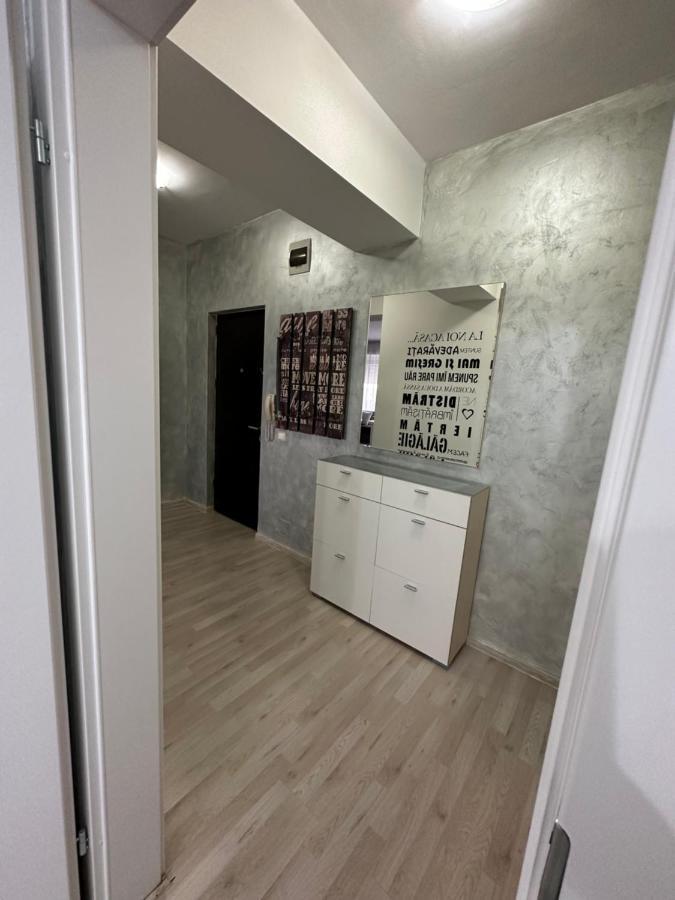 Class Deluxe Apartments Oradea Exterior photo